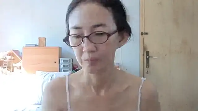 Snapshot of princessD077 chatting on 05-31-26, 02:17 princessD077 online show from 05-31-26, 02:17