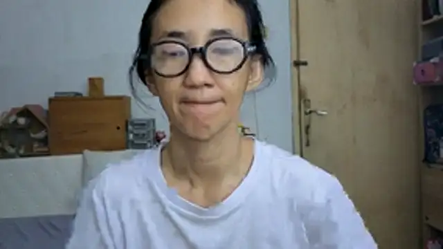 Snapshot of princessD077 chatting on 05-19-26, 04:14 princessD077 online show from 05-19-26, 04:14