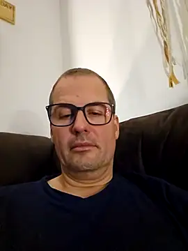 GermanMadMatt online show from 10-17-25, 05:44