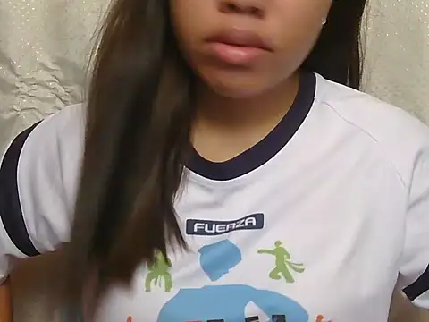 Snapshot of ChubbyButty chatting on 04-19-26, 02:23 ChubbyButty online show from 04-19-26, 02:23