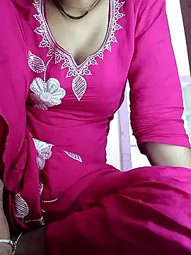 Snapshot of CUTE_kalpna chatting on 06-01-26, 06:46 CUTE kalpna online show from 06-01-26, 06:46