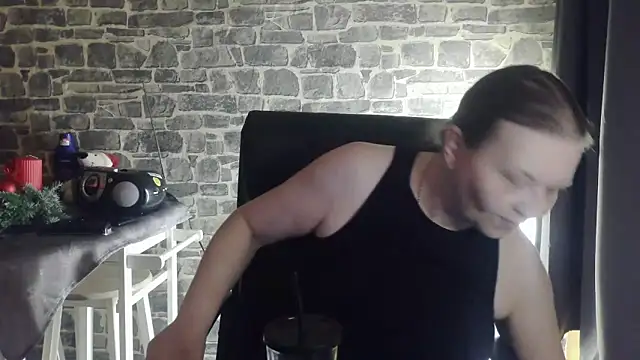 Diamond Bite online show from 11-28-25, 04:29