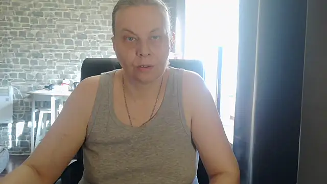 Diamond Bite online show from 10-26-25, 09:10