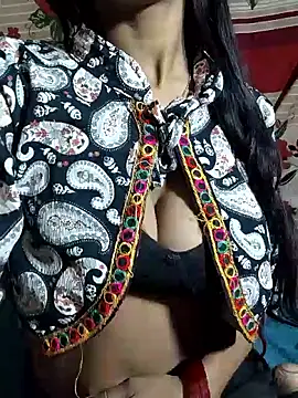 Snapshot of Itz_Aisha__ chatting on 11-28-25, 06:46 Itz Aisha online show from 11-28-25, 06:46