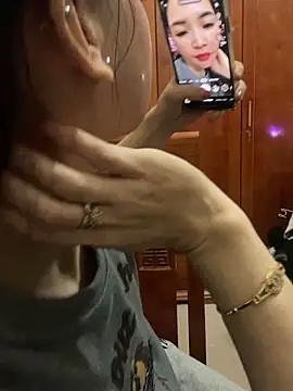 Phale2x online show from 12-17-25, 12:37