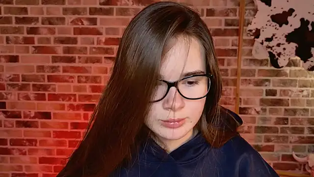 May Bloom online show from 02-12-26, 06:02