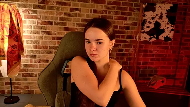 May Bloom online show from 10-24-25, 05:17