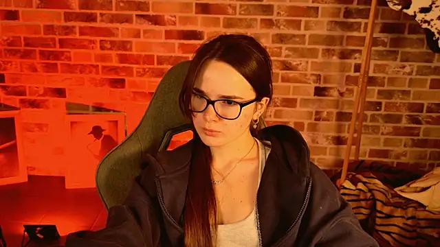 May Bloom online show from 03-01-26, 10:15