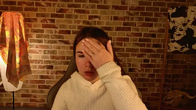 May Bloom online show from 12-02-25, 05:09