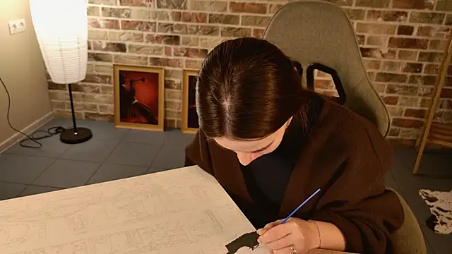 May Bloom online show from 12-16-25, 05:11