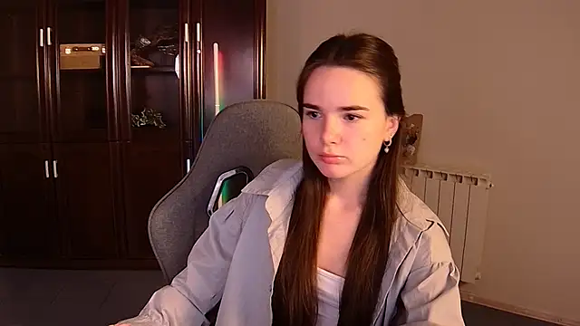 May Bloom online show from 10-23-25, 09:19