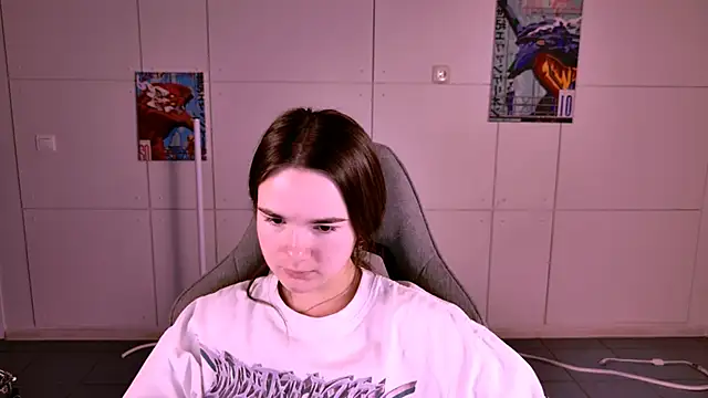 May Bloom online show from 11-27-25, 05:19