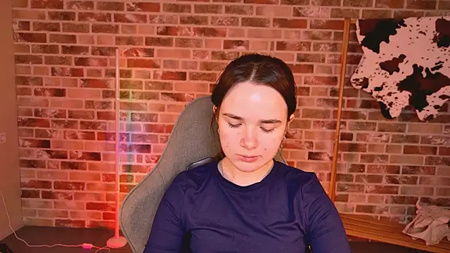 May Bloom online show from 03-07-26, 06:09