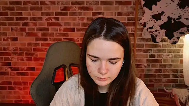 May Bloom online show from 02-18-26, 06:11