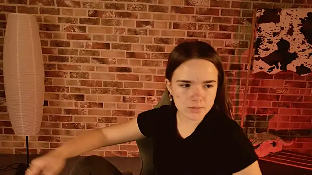 May Bloom online show from 11-08-25, 05:11