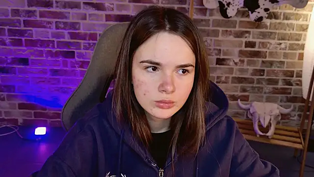 May Bloom online show from 02-10-26, 08:02