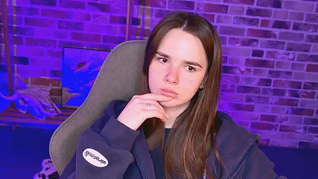 May Bloom online show from 04-15-26, 02:10