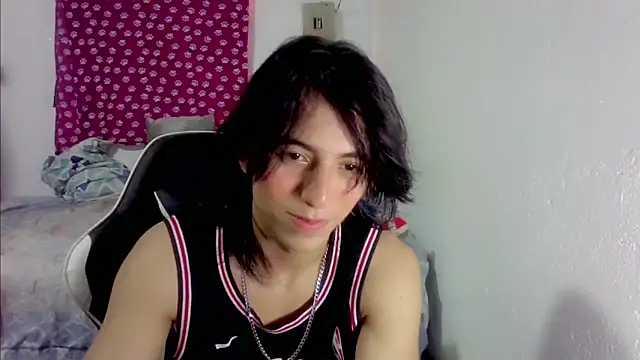 LouisOwOoo online show from 10-20-25, 09:15