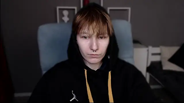 guitarandangell online show from 02-26-26, 02:28