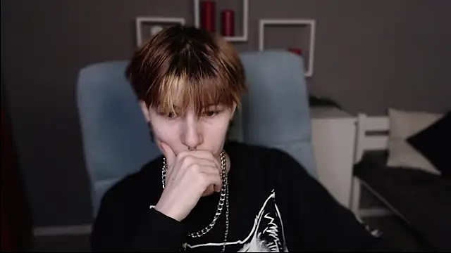 guitarandangell online show from 03-04-26, 01:52