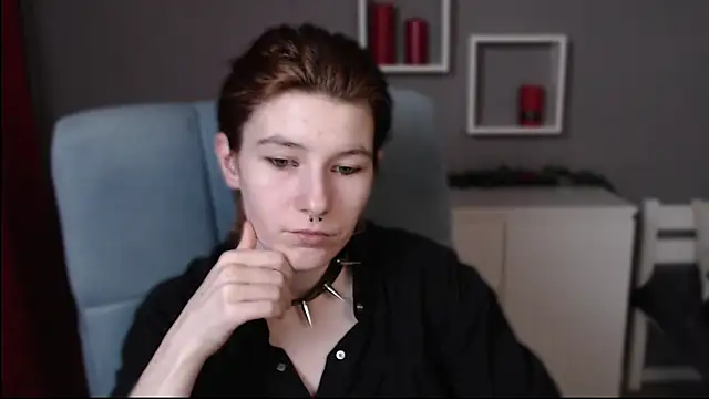 guitarandangell online show from 12-19-25, 08:27