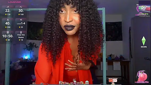 DaisyMynx online show from 10-30-25, 02:10