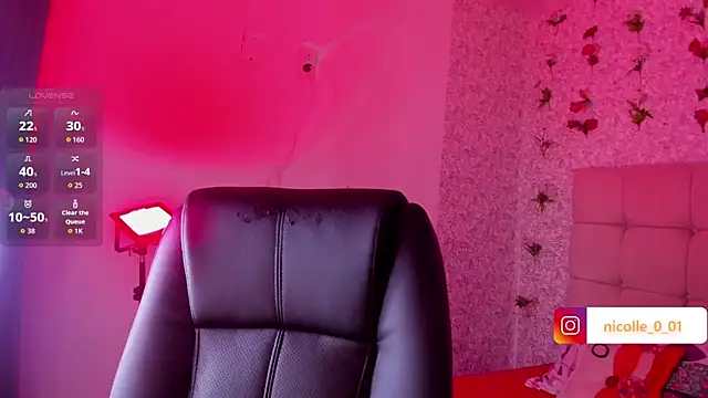 amelia ferrerx online show from 11-30-25, 03:07