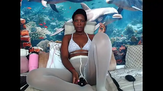 AfricanBarbiee69 online show from 04-10-26, 05:36