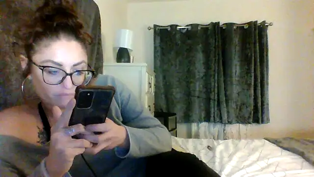 fatal lover online show from 11-08-25, 04:43