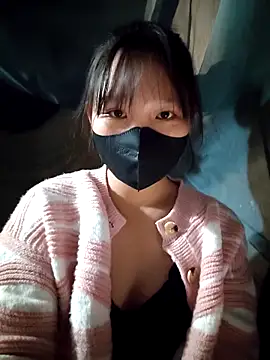 linh-miu99 online show from 11-18-25, 06:22