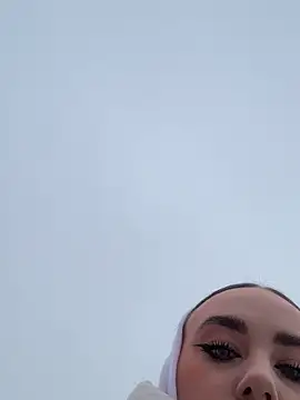 KiraSunshine online show from 11-12-25, 03:32