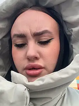 KiraSunshine online show from 11-07-25, 03:33