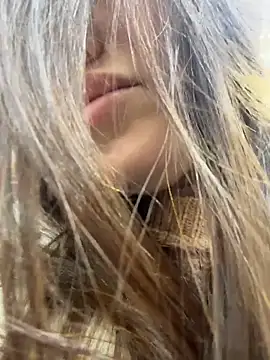 KiraSunshine online show from 03-30-26, 05:31