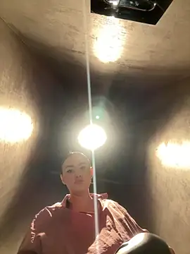 KiraSunshine online show from 10-25-25, 03:28