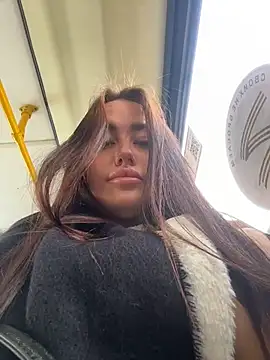 KiraSunshine online show from 04-10-26, 06:09