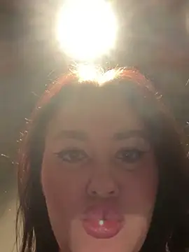 KiraSunshine online show from 10-24-25, 03:27