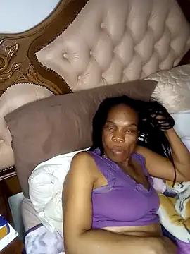 Hotcougar online show from 10-25-25, 06:41