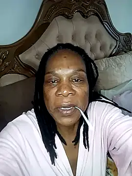 Hotcougar online show from 10-24-25, 06:01