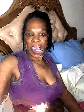 Hotcougar online show from 11-21-25, 05:45