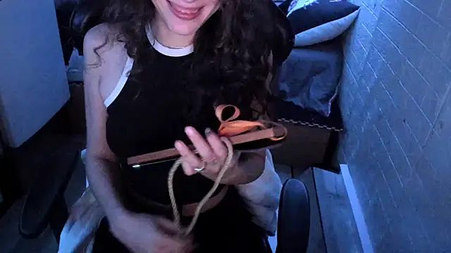 Snapshot of MartesBratty chatting on 02-26-26, 02:11 MartesBratty online show from 02-26-26, 02:11