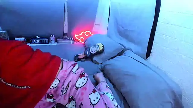 Snapshot of MartesBratty chatting on 04-12-26, 10:57 MartesBratty online show from 04-12-26, 10:57