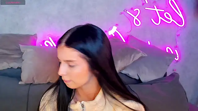 Eva Mayers online show from 11-03-25, 01:11