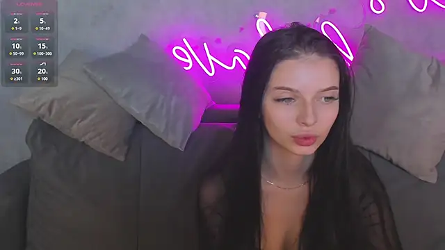 Eva Mayers online show from 11-18-25, 11:59