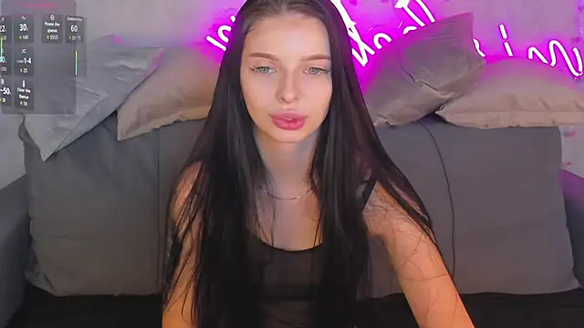 Eva Mayers online show from 11-28-25, 12:44