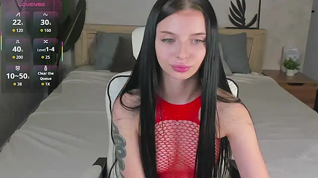 Eva Mayers online show from 12-04-25, 08:24