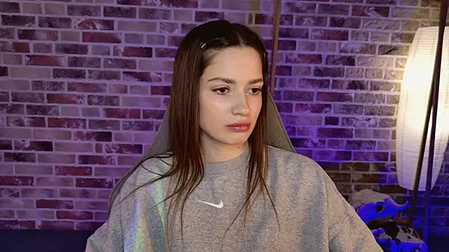 Snapshot of KiraVair chatting on 01-17-26, 09:13 KiraVair online show from 01-17-26, 09:13