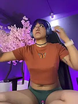 LuanEter online show from 11-30-25, 02:18