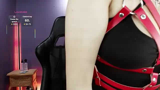 Navier   online show from 11-08-25, 08:01