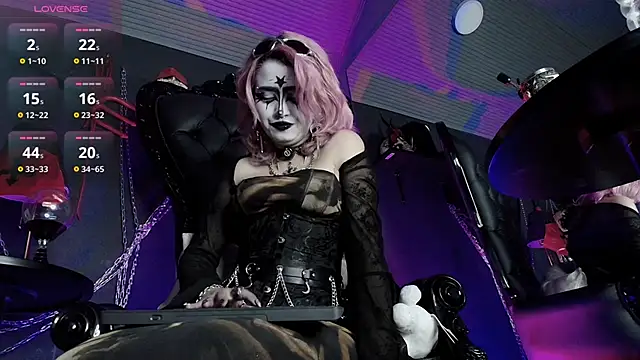 Navier   online show from 03-24-26, 04:23