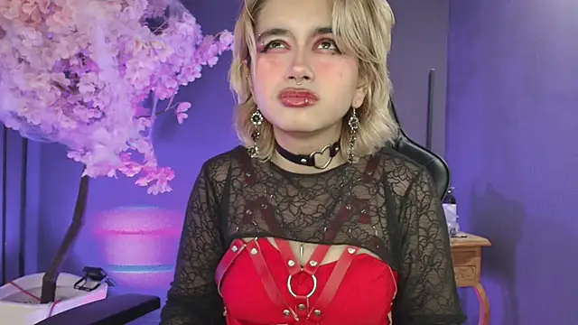 Navier   online show from 10-28-25, 08:19